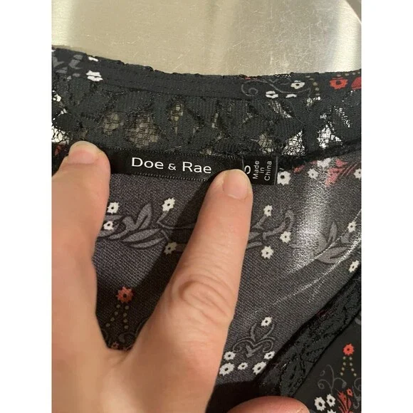 Doe & Rae Women’s Black w/Red Flowers Lace Dress Sz S Knee Length Gothic Witchy - Picture 7 of 15